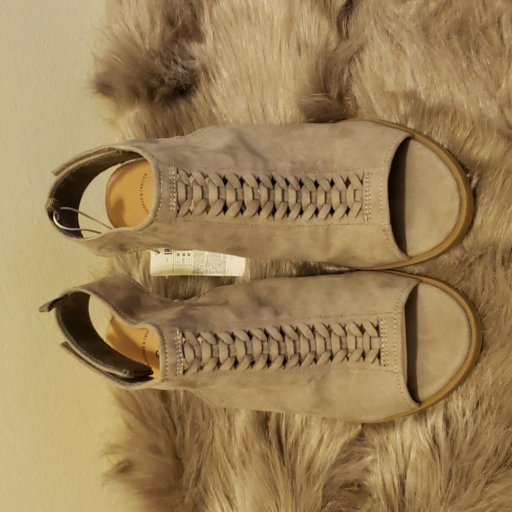 GAP Beige Braided Leather Peep Toe Bootie Slingback